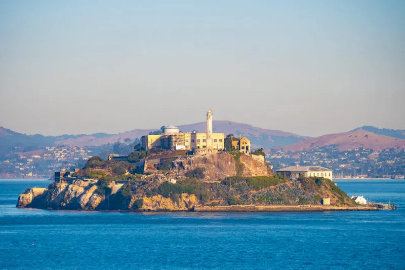 Đảo Alcatraz giam giữ những tên tù nhân khét tiếng