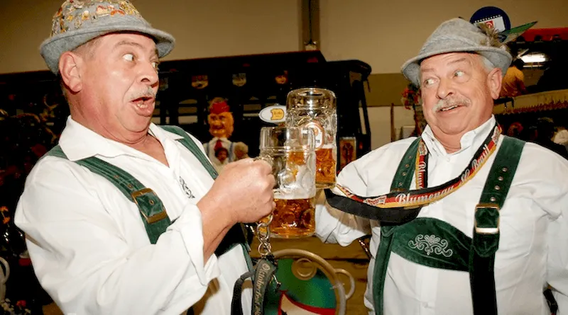 Đức nổi tiếng với lễ hội bia tháng mười lớn nhất thế giới
