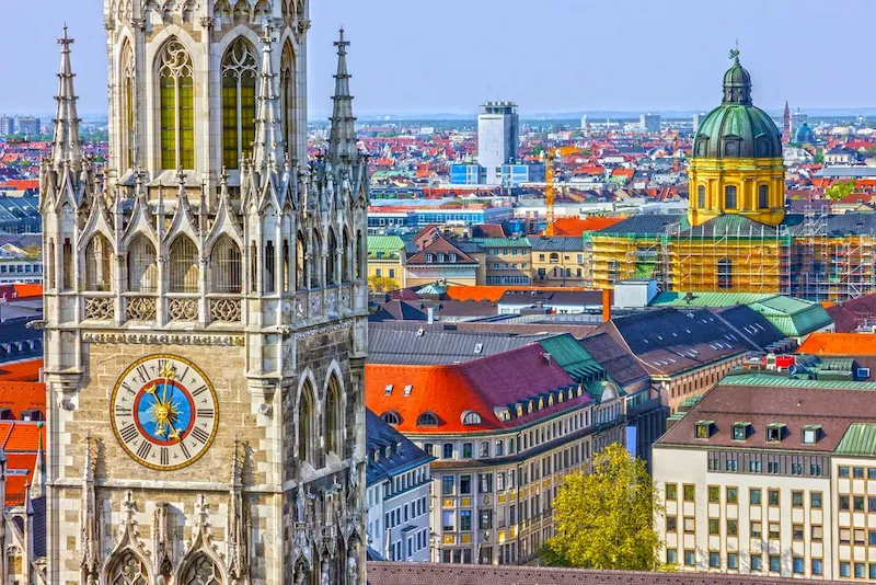 Nước Đức sở hữu nhiều công trình kiến trúc đồ sộ choáng ngợp